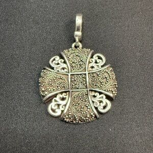 Lois Hill Sterling Silver Pendant Maltese Cross Flower Round Scroll